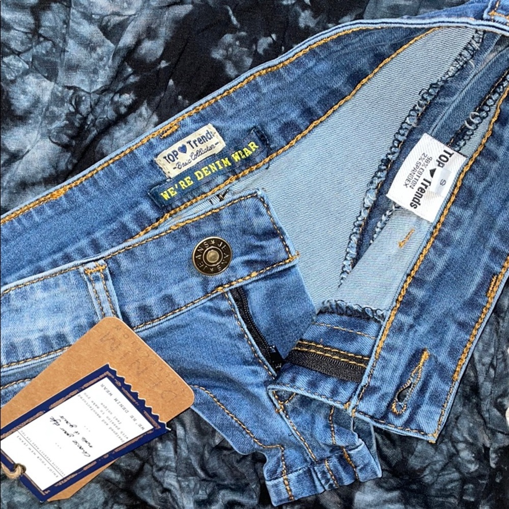 2/$20 NWT Denim Hot Shorts - Picture 4 of 5